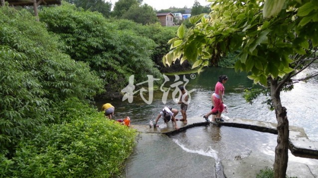 花溪十里河滩南山苑农家乐